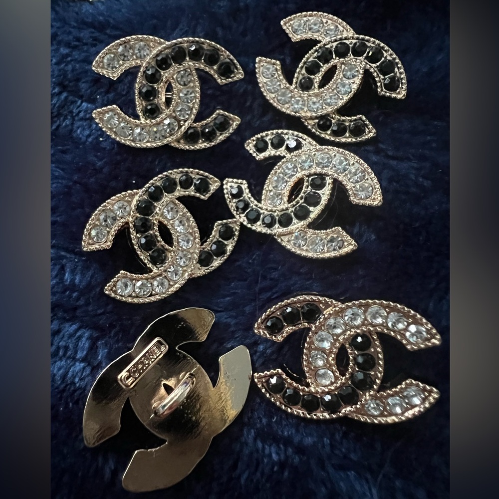 Cc-logo style(22mm-Set of 6) gold-tone metal clear&blackStones/ShankButton/sramp